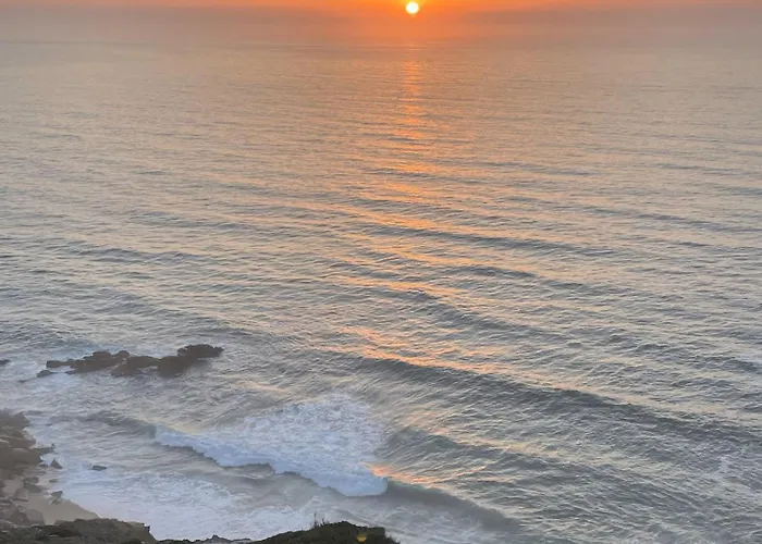 Semesterbostad Bouro's Cliff *